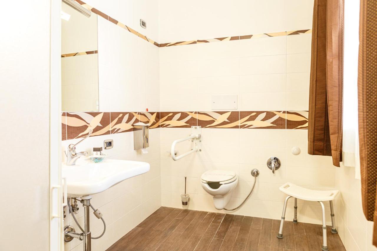 Hotel Villa Sofia Viterbo Esterno foto