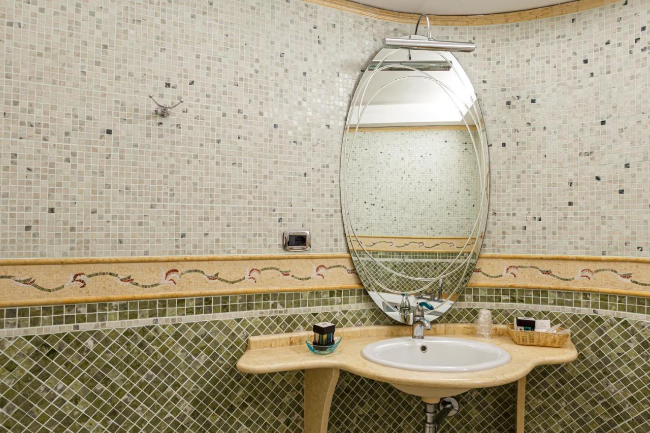 Hotel Villa Sofia Viterbo Esterno foto