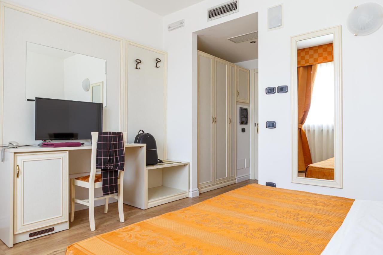 Hotel Villa Sofia Viterbo Esterno foto
