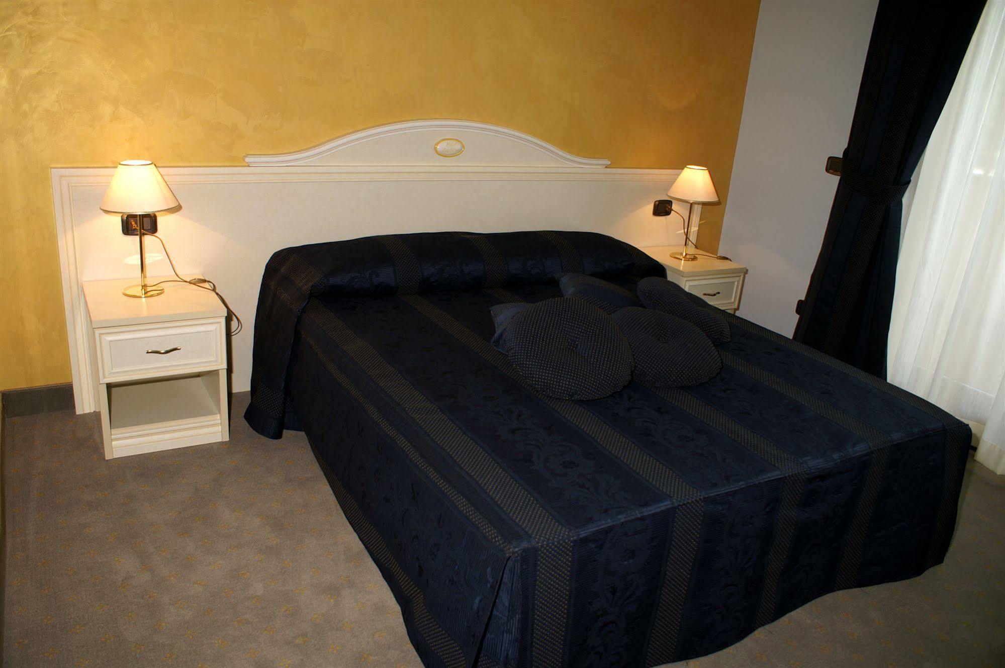 Hotel Villa Sofia Viterbo Esterno foto