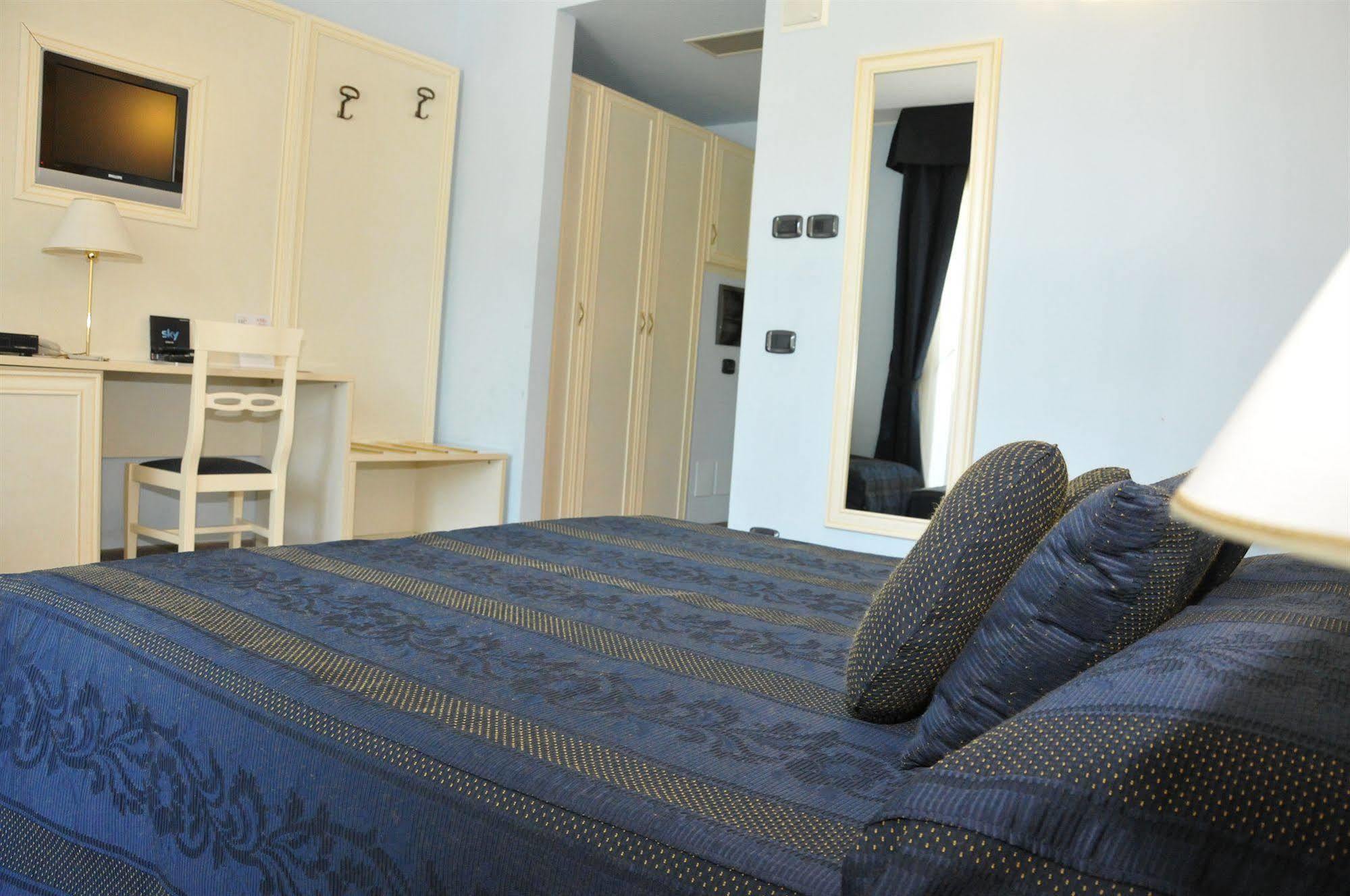 Hotel Villa Sofia Viterbo Esterno foto